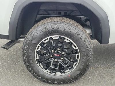 2026 GMC Canyon — detail view
