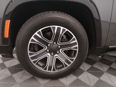 2024 Jeep Wagoneer — photo 10 view
