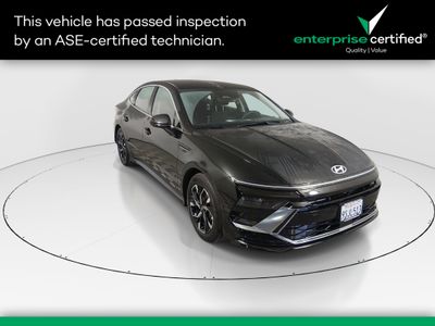 2025 Hyundai Sonata SEL FWD — front three-quarter view