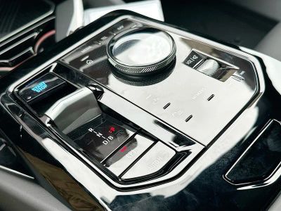 2026 BMW i5 — photo 14 view