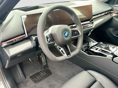 2026 BMW i5 — photo 7 view
