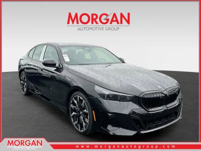 2026 BMW i5 eDrive40 in Black — front three-quarter view