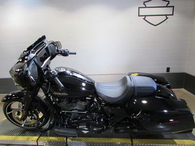 2025 Harley-Davidson FLHX - Street Glide - Photo 8