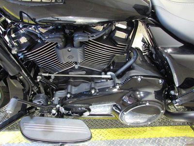 2025 Harley-Davidson FLHX - Street Glide - Photo 12