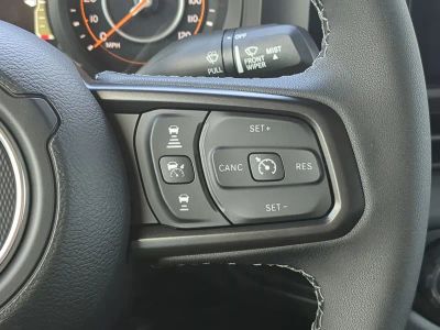 2026 Jeep Gladiator — photo 28 view