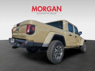 2026 Jeep Gladiator — detail view