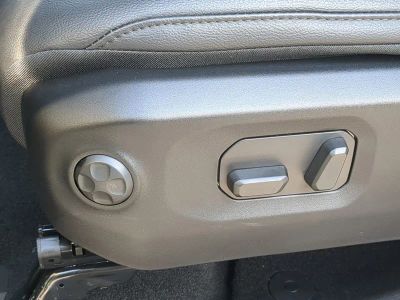 2026 Jeep Gladiator — photo 21 view