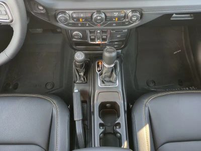 2026 Jeep Gladiator — photo 20 view