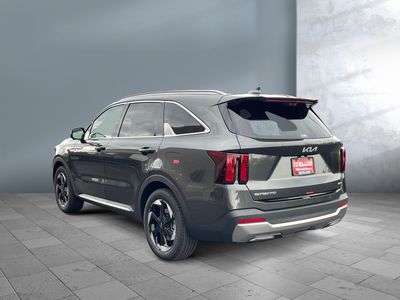 2025 Kia Sorento Hybrid - Photo 4