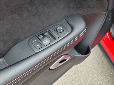2018 Dodge Challenger - Photo 24