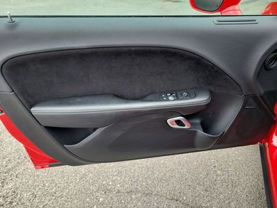 2018 Dodge Challenger - Photo 23