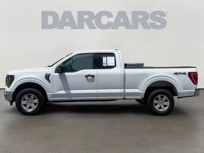 2023 Ford F-150 — interior view