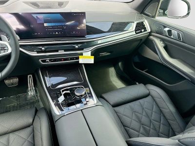 2026 BMW X5 — photo 18 view
