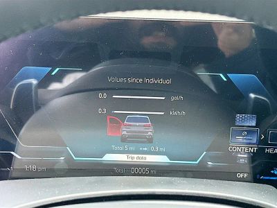 2026 BMW X5 — photo 9 view