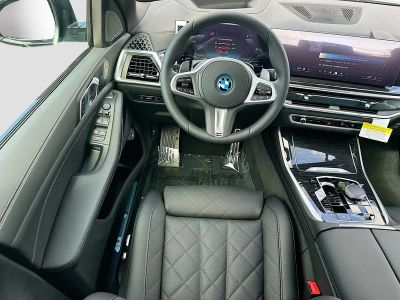 2026 BMW X5 — photo 17 view