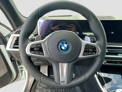 2026 BMW X5 — photo 8 view