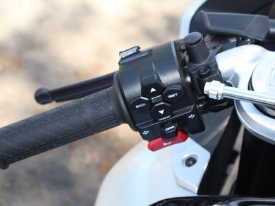2026 CFMOTO 675SS - Photo 10