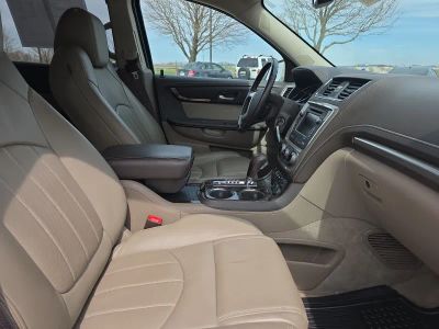 2015 GMC Acadia — photo 15 view