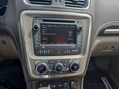 2015 GMC Acadia — photo 11 view