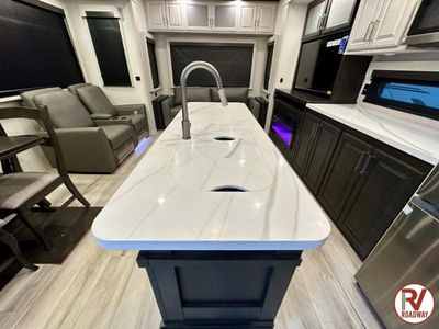 2025 Keystone RV Alpine - Photo 21