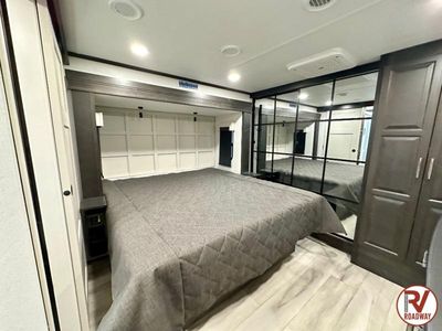 2025 Keystone RV Alpine - Photo 33