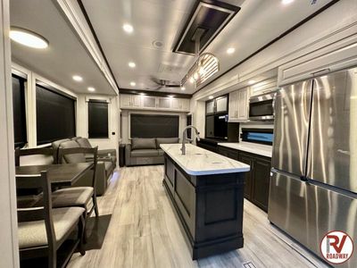 2025 Keystone RV Alpine - Photo 13