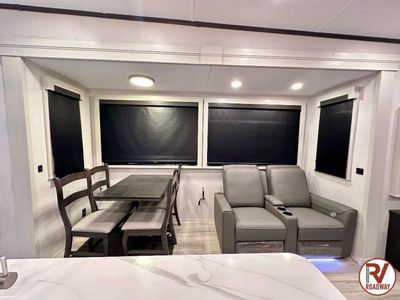 2025 Keystone RV Alpine - Photo 23