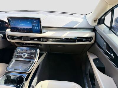 2021 Lincoln Nautilus — photo 19 view