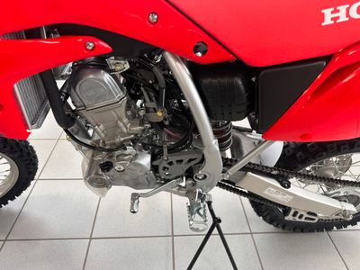 2026 Honda CRF150R - Photo 7