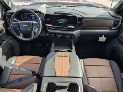 2026 Chevrolet Silverado 2500HD — photo 15 view