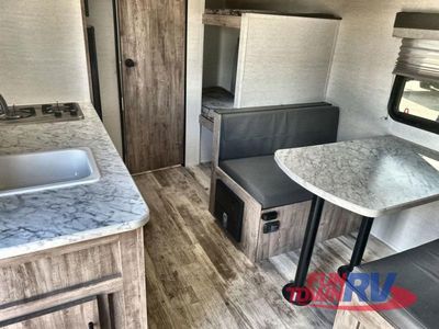 2025 Gulf Stream RV Enlighten — photo 7 view