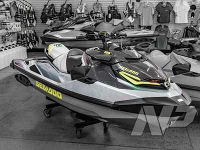 2026 Sea-Doo RXT-X 325 Ice Metal / Manta Green - Photo 1