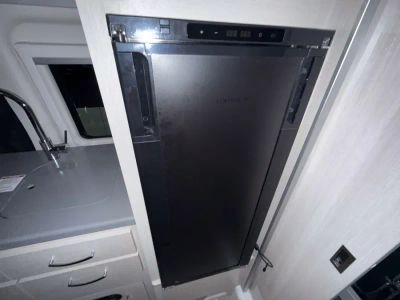 2025 Thor Motor Coach SANCTUARY — photo 11 view