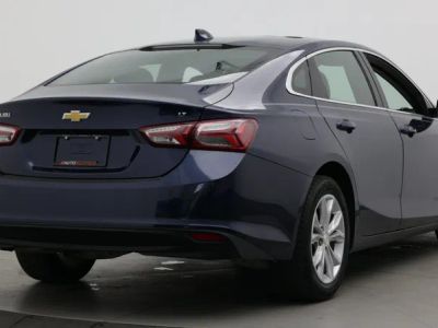 2022 Chevrolet Malibu — photo 8 view