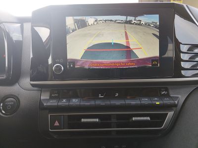 2025 Toyota Camry — photo 16 view