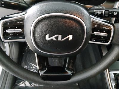 2023 Kia Sorento - Photo 12