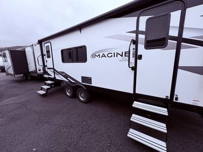 2024 Grand Design IMAGINE XLS - Photo 6