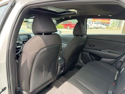 2026 Hyundai Elantra - Photo 13