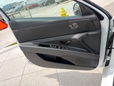 2026 Hyundai Elantra - Photo 29