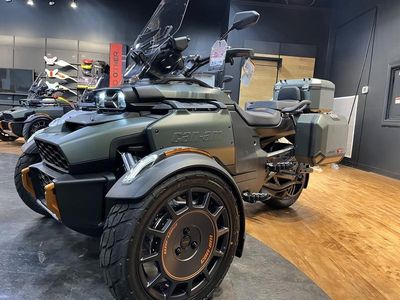 2025 Can-Am Canyon Redrock - Photo 2