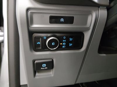 2025 Ford F-150 - Photo 13