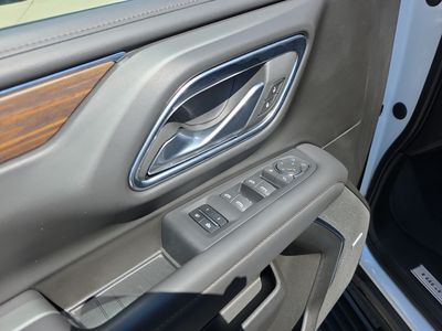 2024 Chevrolet Suburban — photo 20 view