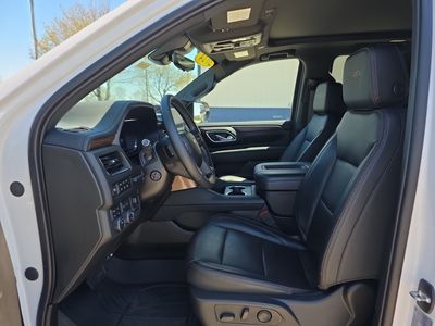 2024 Chevrolet Suburban — photo 9 view