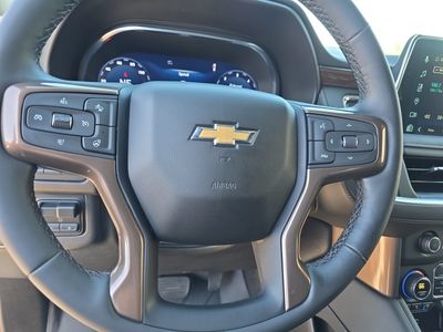 2024 Chevrolet Suburban — photo 19 view