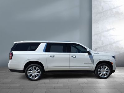 2024 Chevrolet Suburban — photo 7 view