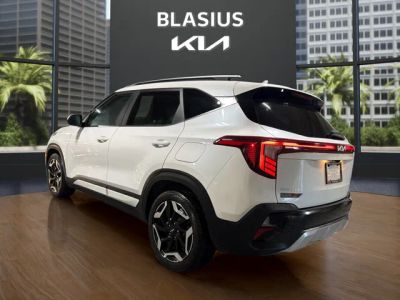 2024 Kia Seltos — rear three-quarter view