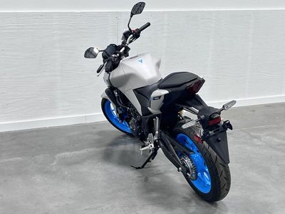 2025 Yamaha MT-03 - Photo 9