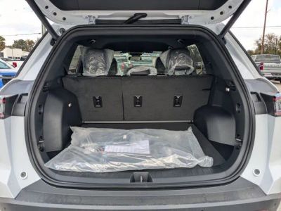 2026 Chevrolet Equinox — photo 11 view