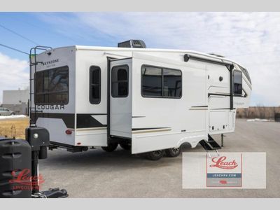 2026 Cougar Half-Ton 27SGS - Photo 9