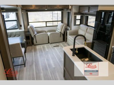 2026 Cougar Half-Ton 27SGS - Photo 11